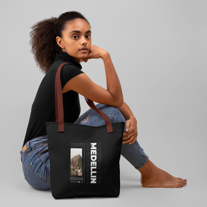 MDE Attracts Tote Bag